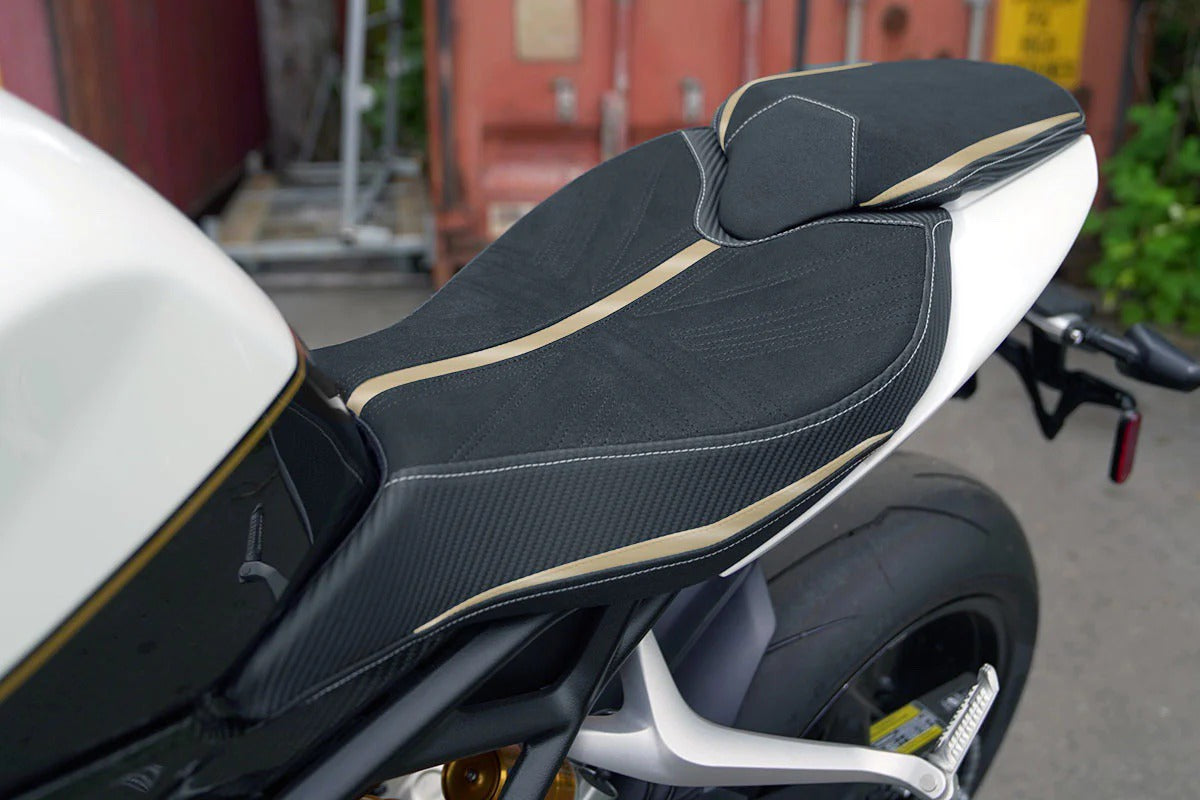 Bike with Union Jack stitching pattern on Luimoto seat cover for unique identity