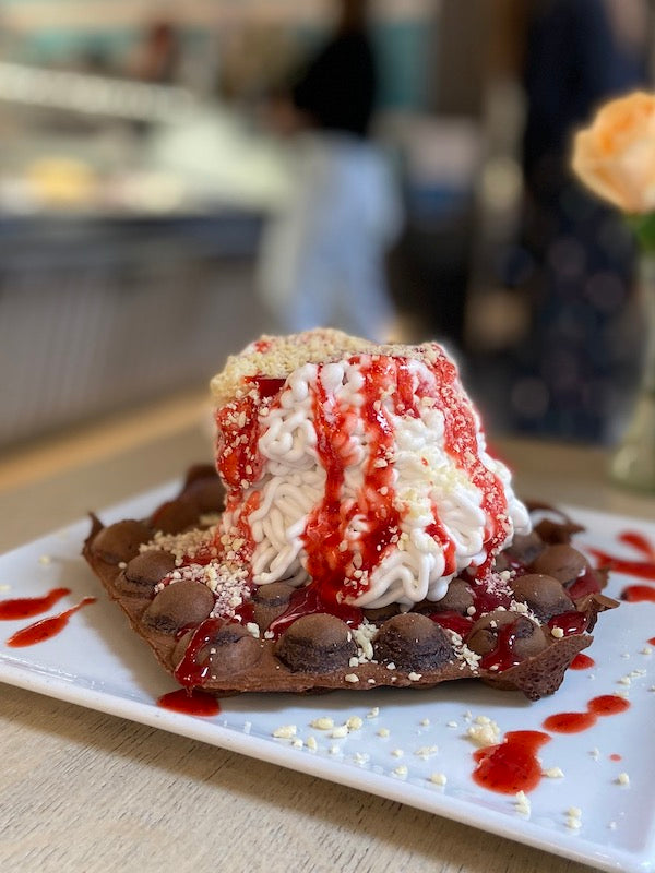 Ein veganes Spaghettieis auf Basis von Kokossrbet von Katchi Ice cream.