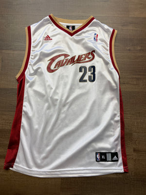 Adidas NBA Cleveland Cavaliers LeBron James 23 Rookie Jersey (YXL) - BinxBerry Consignment - Cleveland Cavaliers Lebron James Jersey
