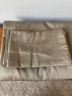 Royal Velvet Queen Duvet & Shams (Set of 3) - BinxBerry Consignment