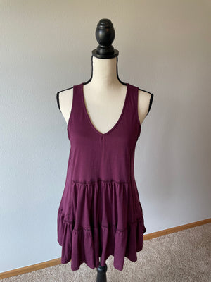Time & True Plum Hobo Tank (M) - BinxBerry Consignment