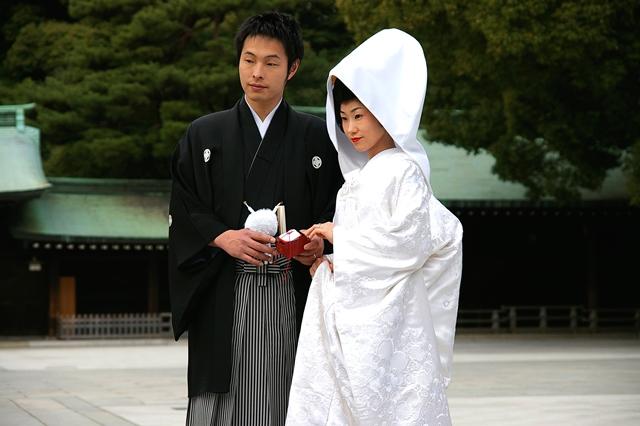 Robes de mariée traditionnelles japonaises 1