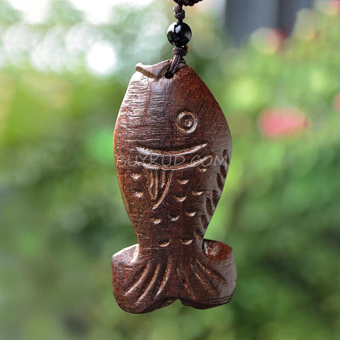 Women vintage wood necklace