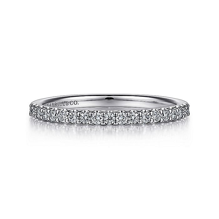 33-9125 14kt white gold diamond band