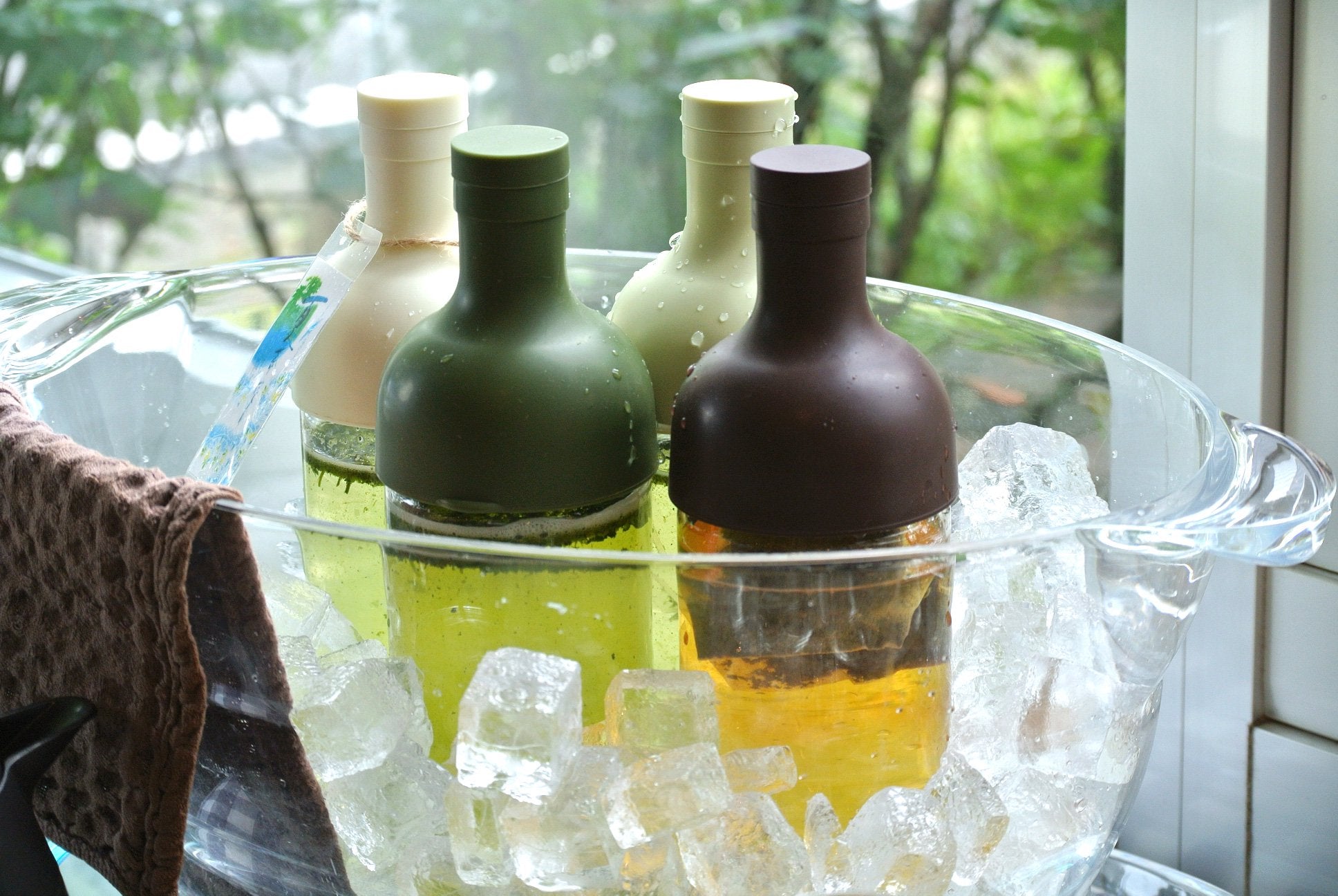 フィルターインボトルを使えば年中美味しい水出し茶が楽しめます