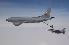 KC-135 refueling