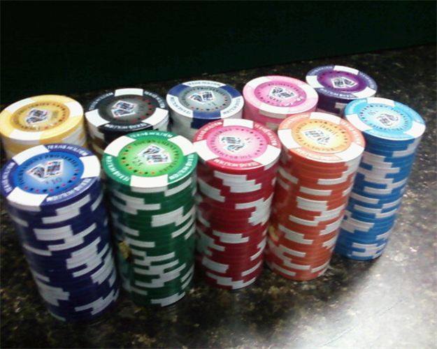500 poker chip set i pick denominations