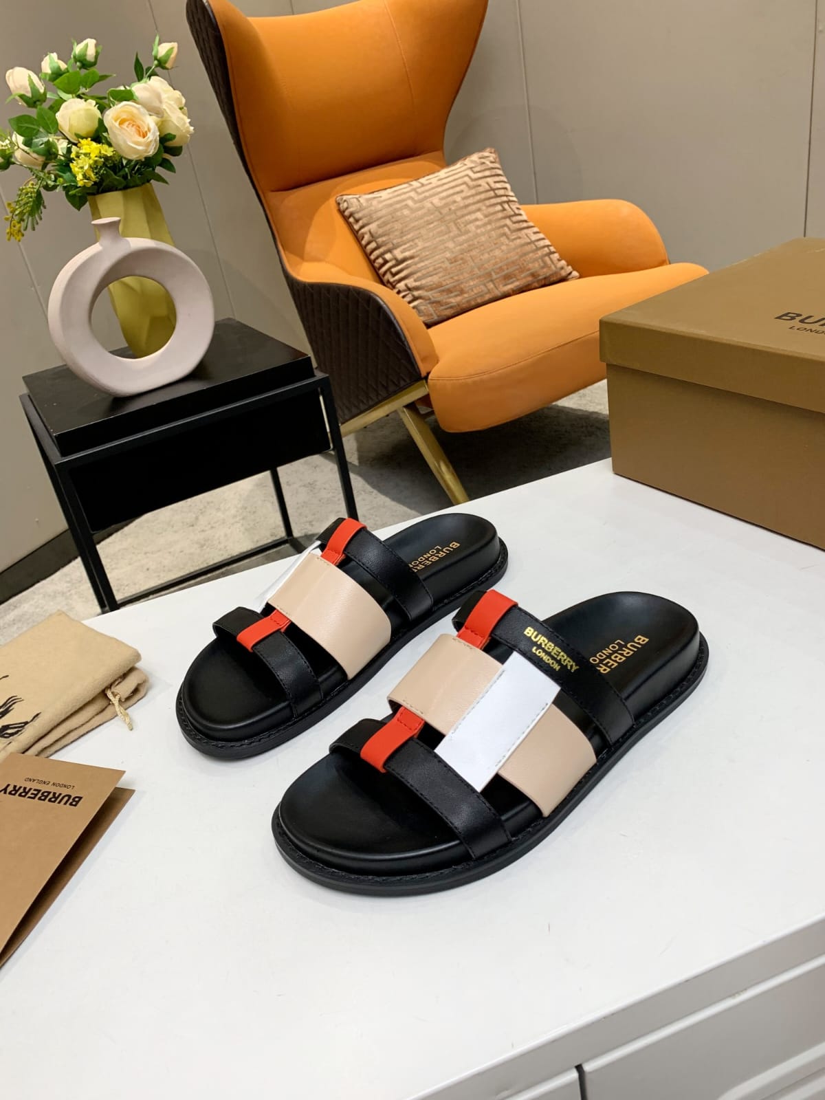 Men's Burberry Leather Color Black Sandals – DeluxeWardrobe