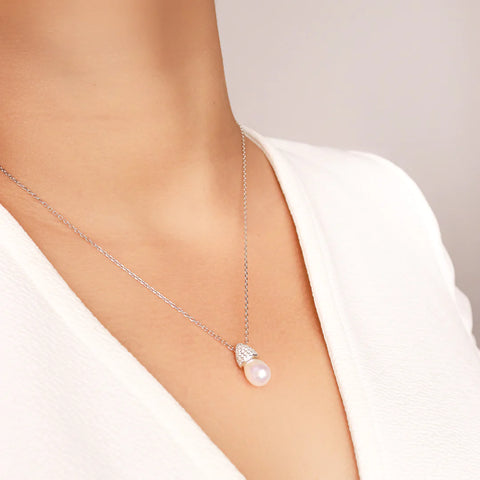 OLLUU Silver Hanging Pearl Necklace