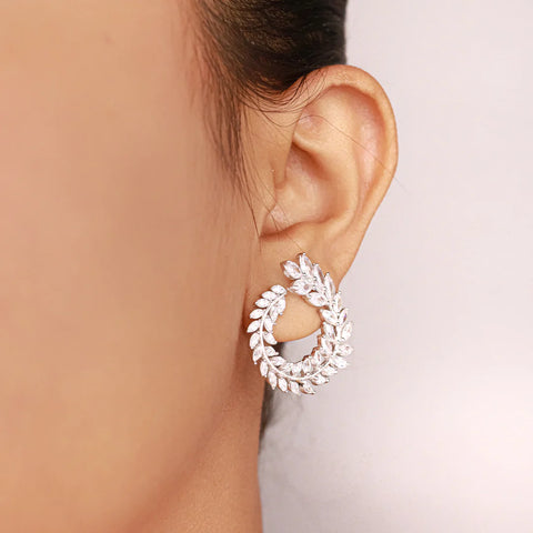 The Impact of Silver Earrings on Global Fashion Trends - Olluu