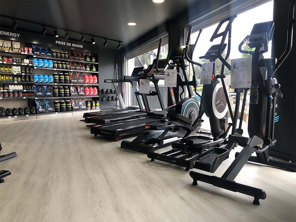 Vue intéerieure du magasin franchisé FitnessBoutique du magasin de Valenciennes