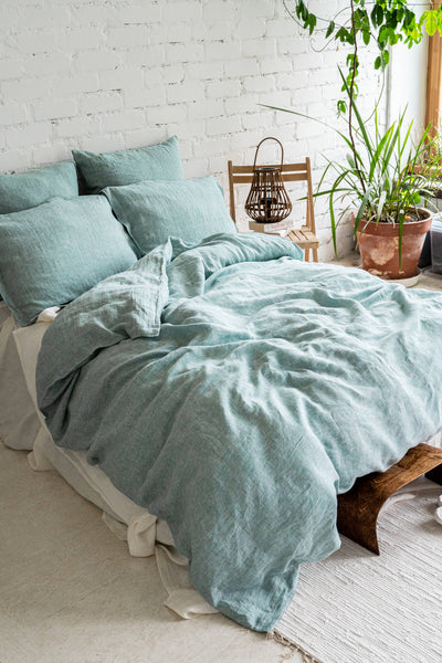 green linen bedding
