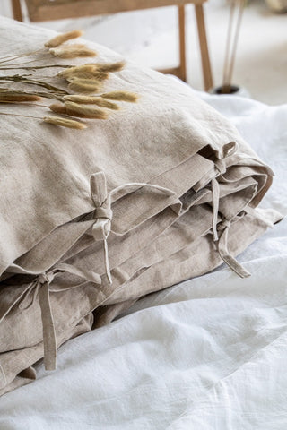 linen duvet cover with ties in natural beige color
