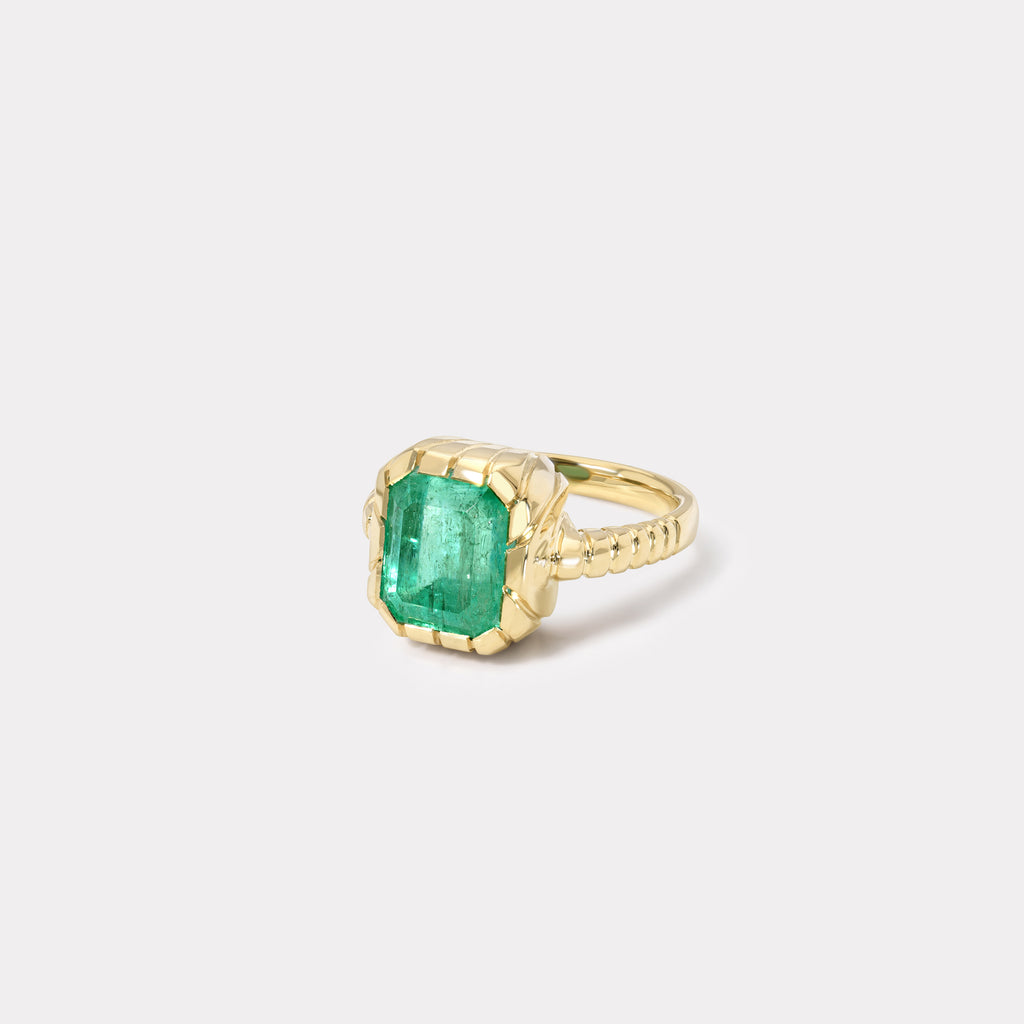 One of a kind Heirloom Bezel Emerald Ring – Retrouvai | Modern Heirlooms