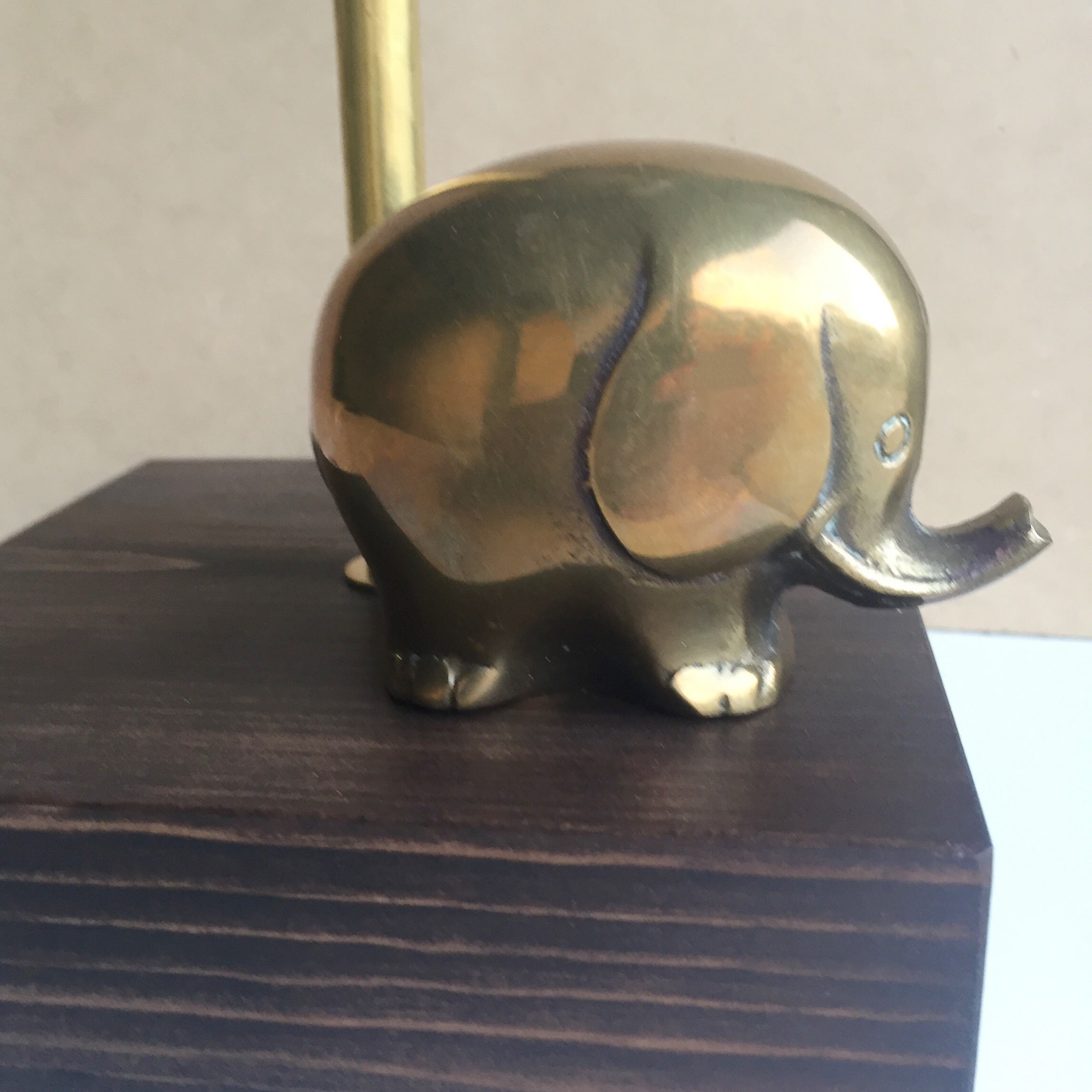 sensor lamp elephant