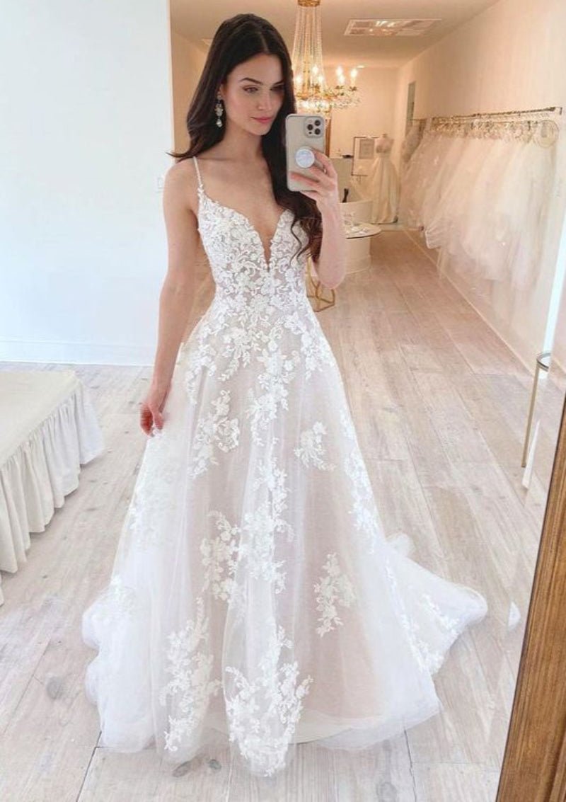 A-line V Neck Sleeveless Court Train Lace Tulle Wedding Dress ...