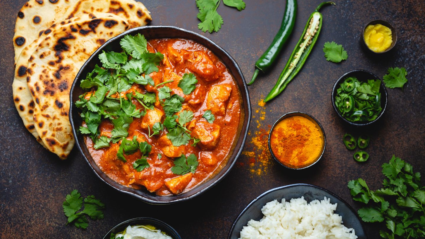 Curry rouge de poulet et légumes