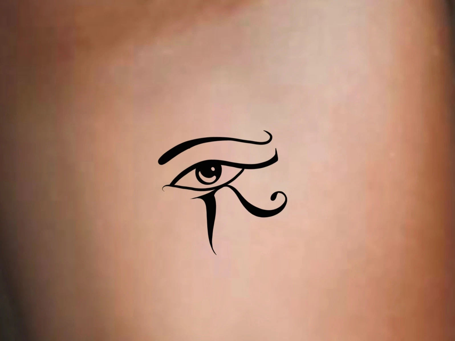 Horus eye tattoo on the wrist  Tattoogridnet