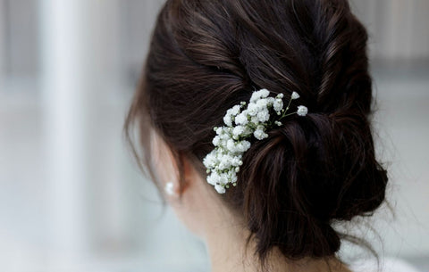 coiffure de mariée avec des perles