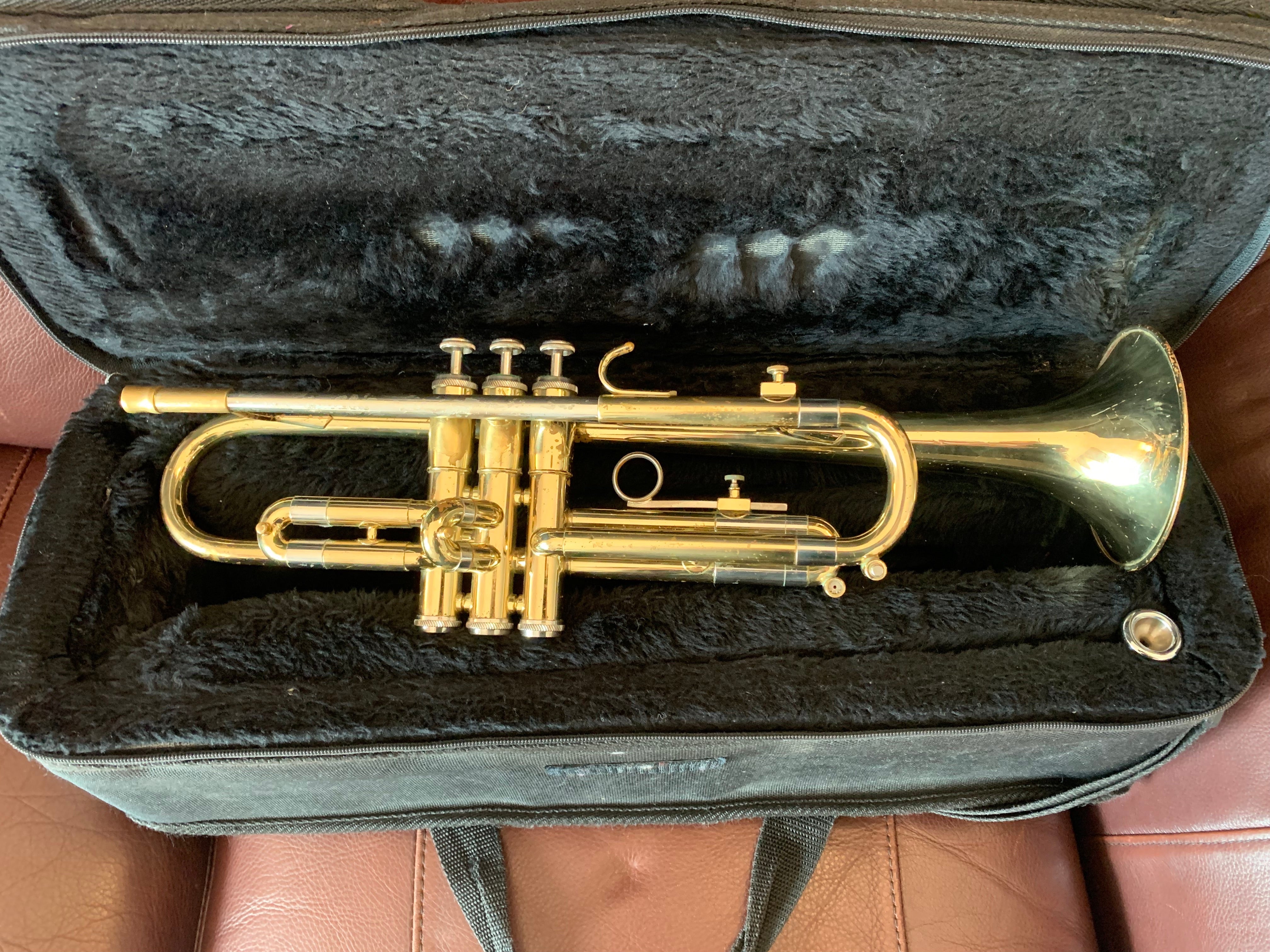 Getzen 300 series Bb trumpet (1994) SN R08521 – Crosby's House of