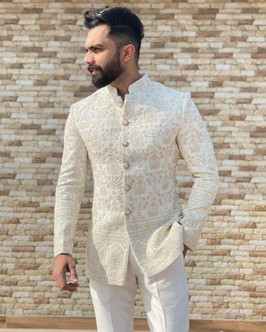 10 Indian Wedding Outfits For Men To Wear in Different Occasions