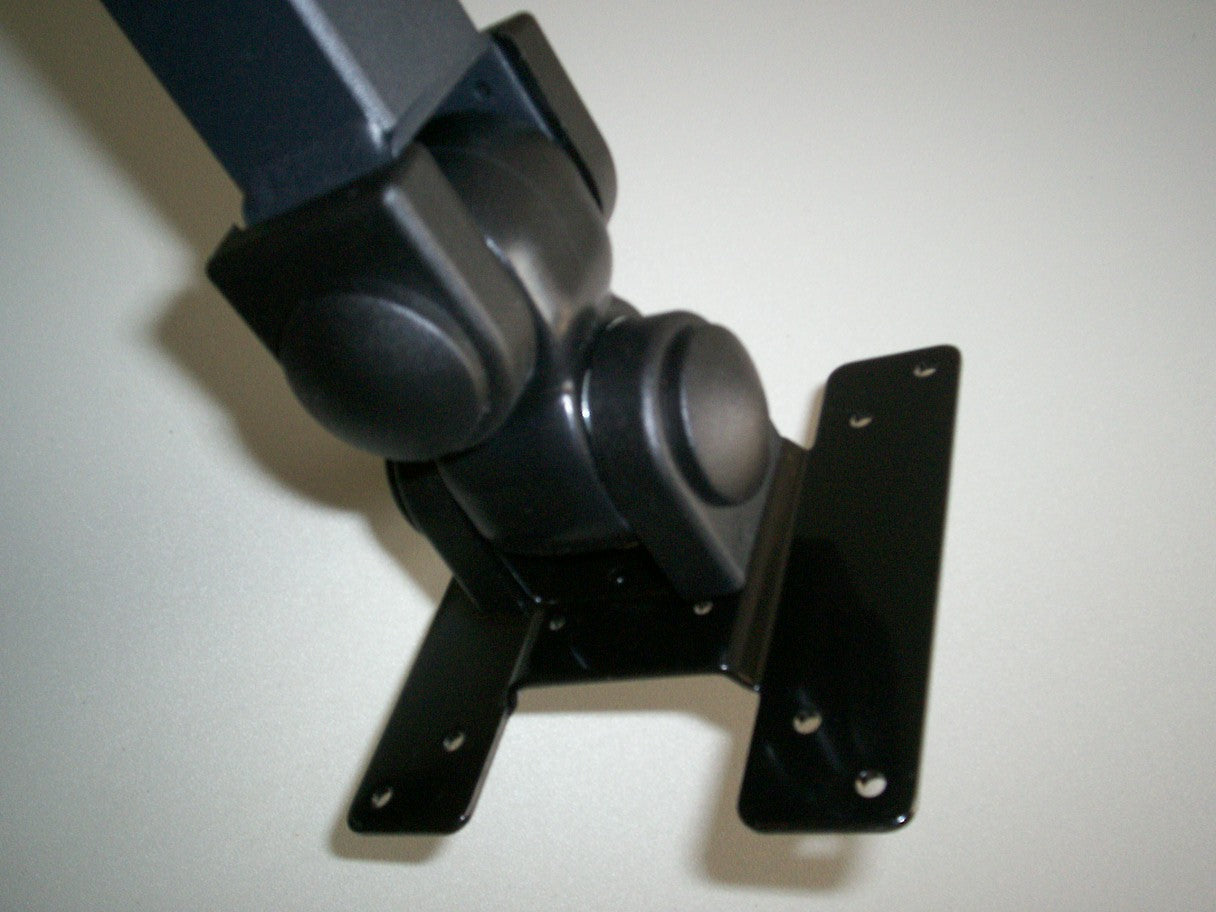 View of the 2 articulations on the CUZZI DW120 Wall Mounted Monitor Arm