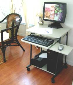 24" compact mobile computer desk with keyboard tray & mouse tray