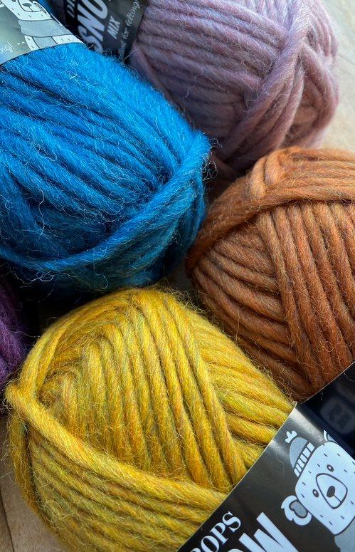 Drops sky - soft a light baby alpaca and wool yarn – Biscotte Yarns