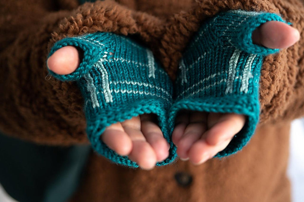 Peruvian Double-Knit Reversible Mittens