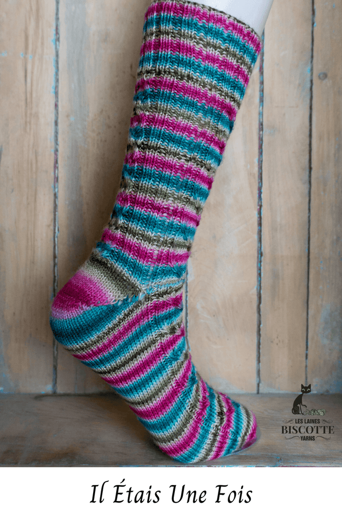 Vogue Pattern 4 Ply Knitted Classic Wool Ankle Socks -  Canada
