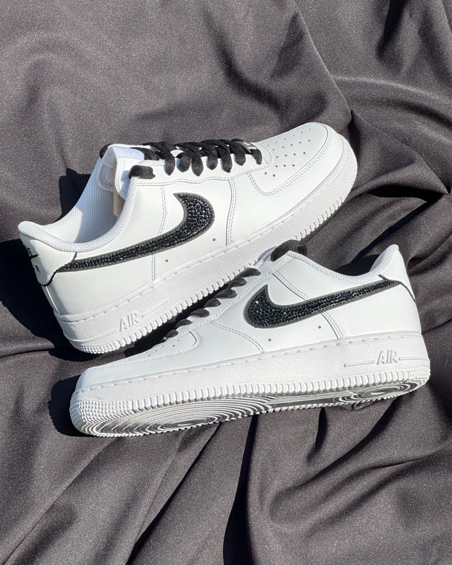 Picture of BLACK AND WHITE CRYSTAL SWOOSH AF1