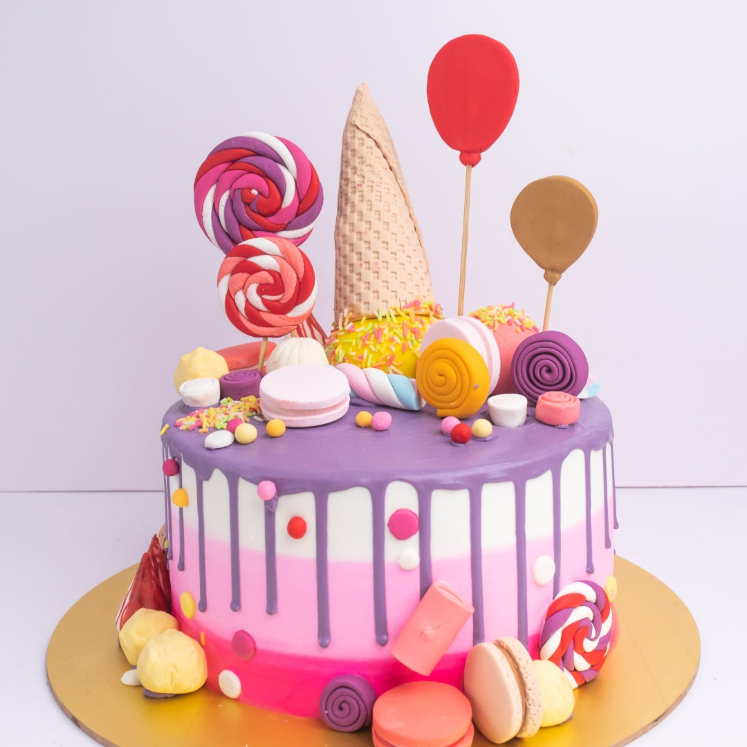 3D Cakes in Milngavie are award winning cake designers