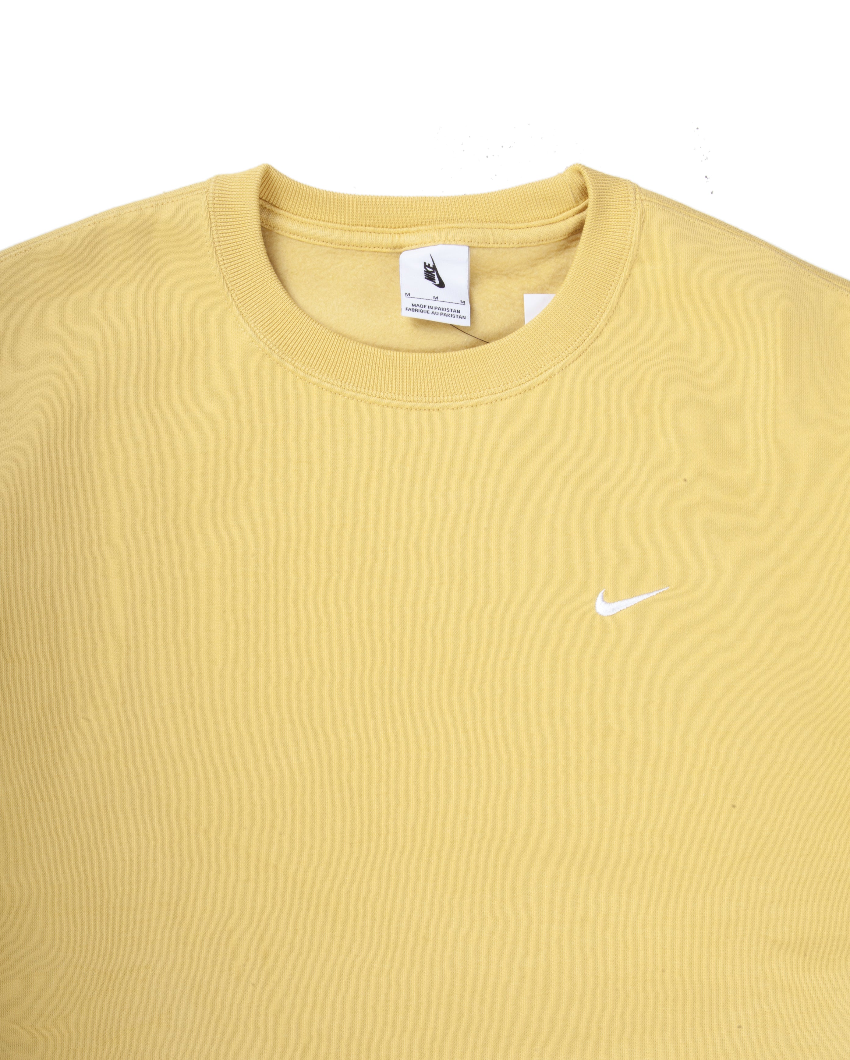 Nike Solo Swsh Flc Crew Saturn Gold - DX1361-700 - Starcow Paris ...