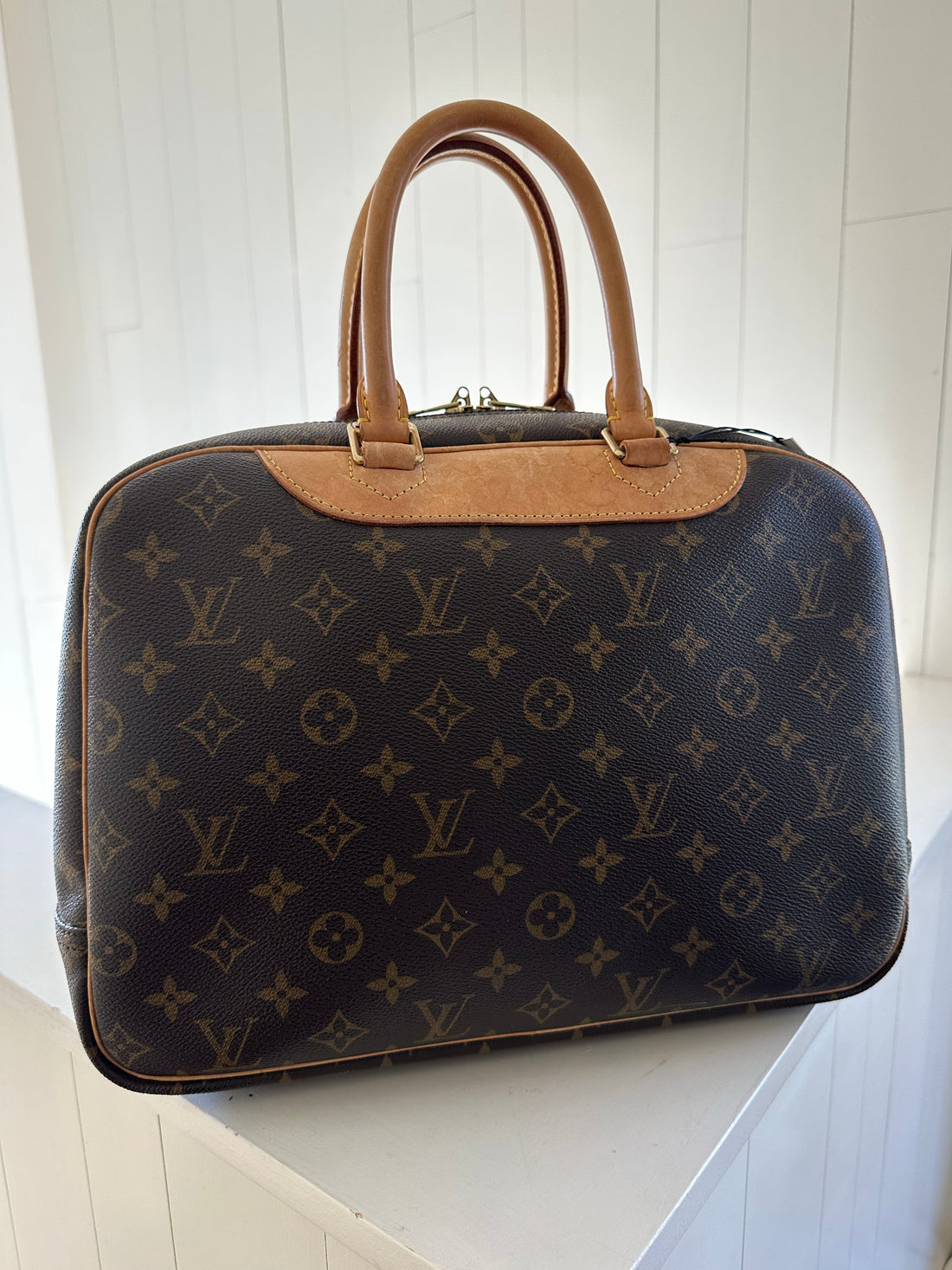 Louis Vuitton, Bags, Authentic Louis Vuitton M42238 Monogram Petit Bucket  Pm Shoulder Bag Tote Bag Br