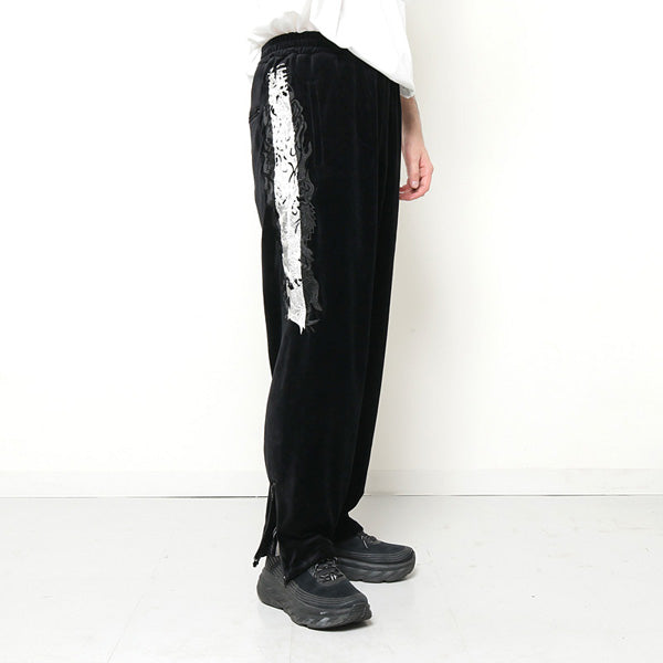 LINED CHAOS EMBROIDERY TRACK PANTS (19AW16PT110) | doublet