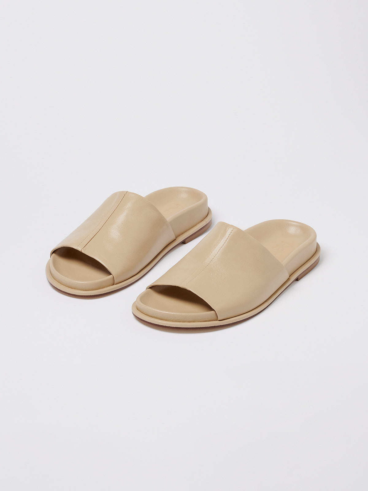 Flat Sandals | Aeyde