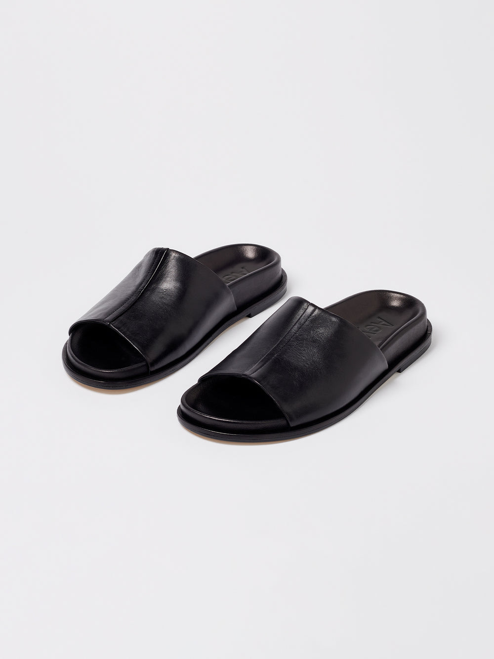 Flat Sandals | Aeyde