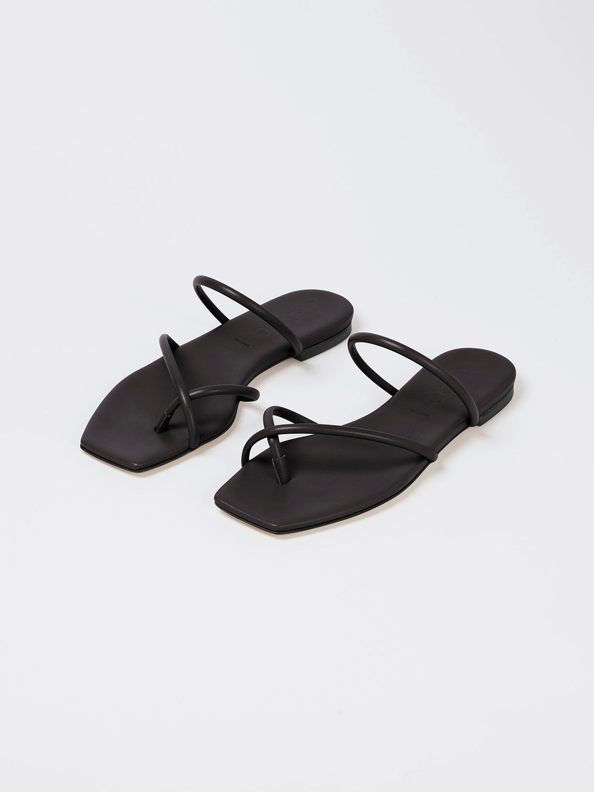 Aeyde | ANNA Black Leather Flat Sandal