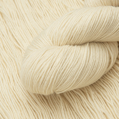 BFL Fingering yarn base