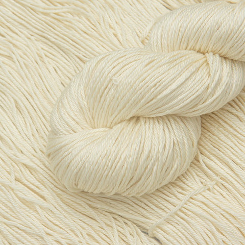Silky DK yarn base