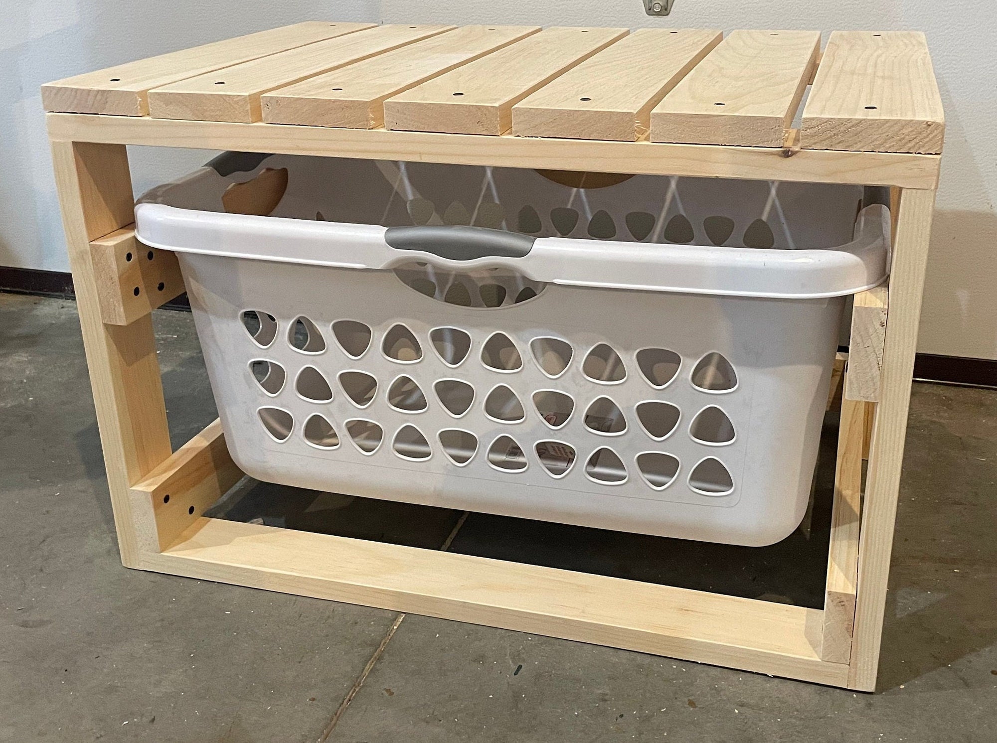 6 Tier Laundry Basket Holder (2 Bushel) – Smith and Son Woodworking LLC