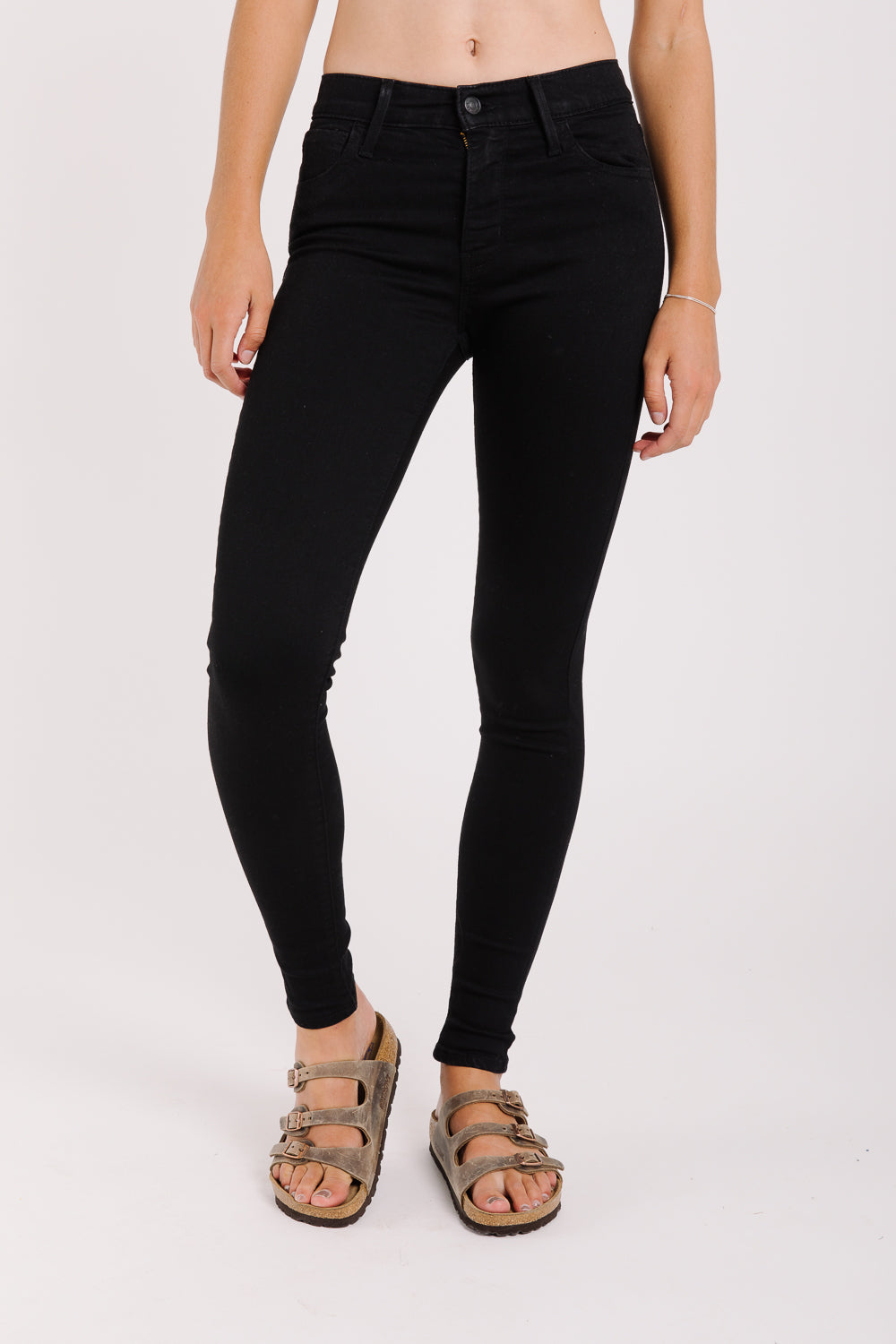 levi's black high waisted jeans