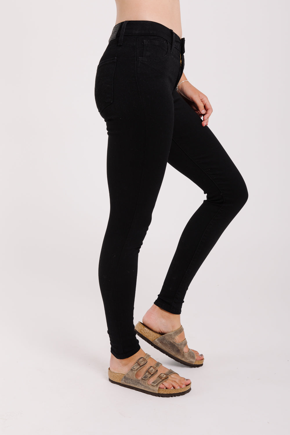 levi's high rise skinny black