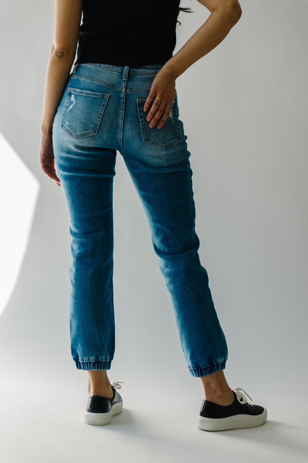 The Zena High Rise Wide Leg Jean in Dark Blue