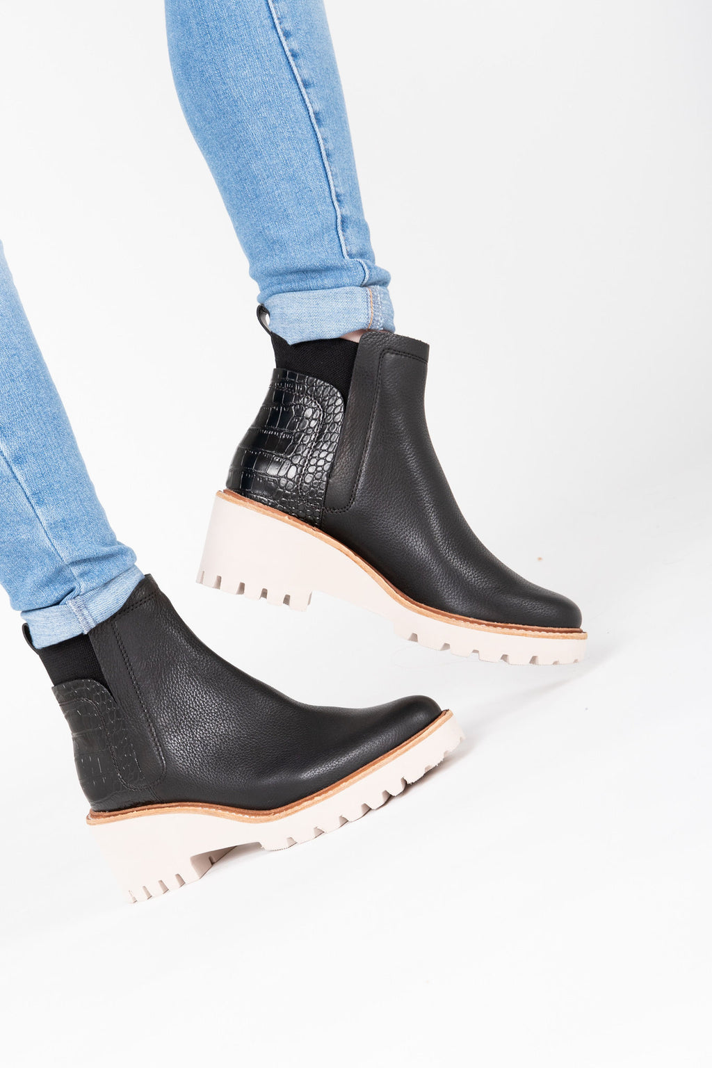 dolce vita sofia bootie