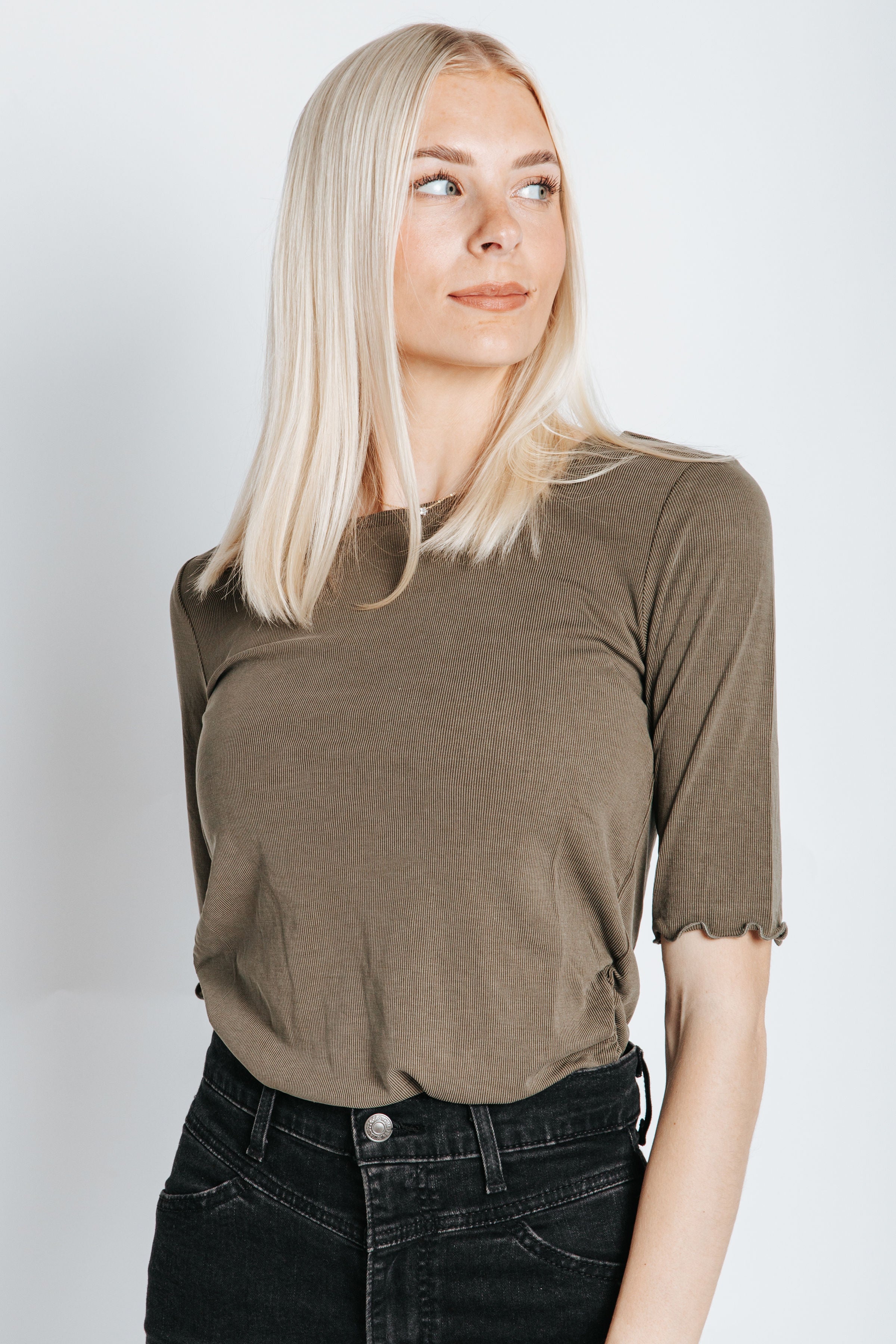 The Horton Basic Top in Olive Green