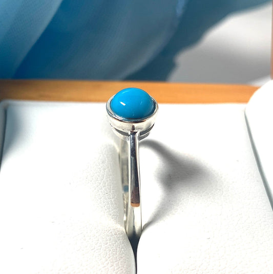 Large Oval Blue Turquoise Sterling Silver Ring With A Bobble And Rope Edge  Design