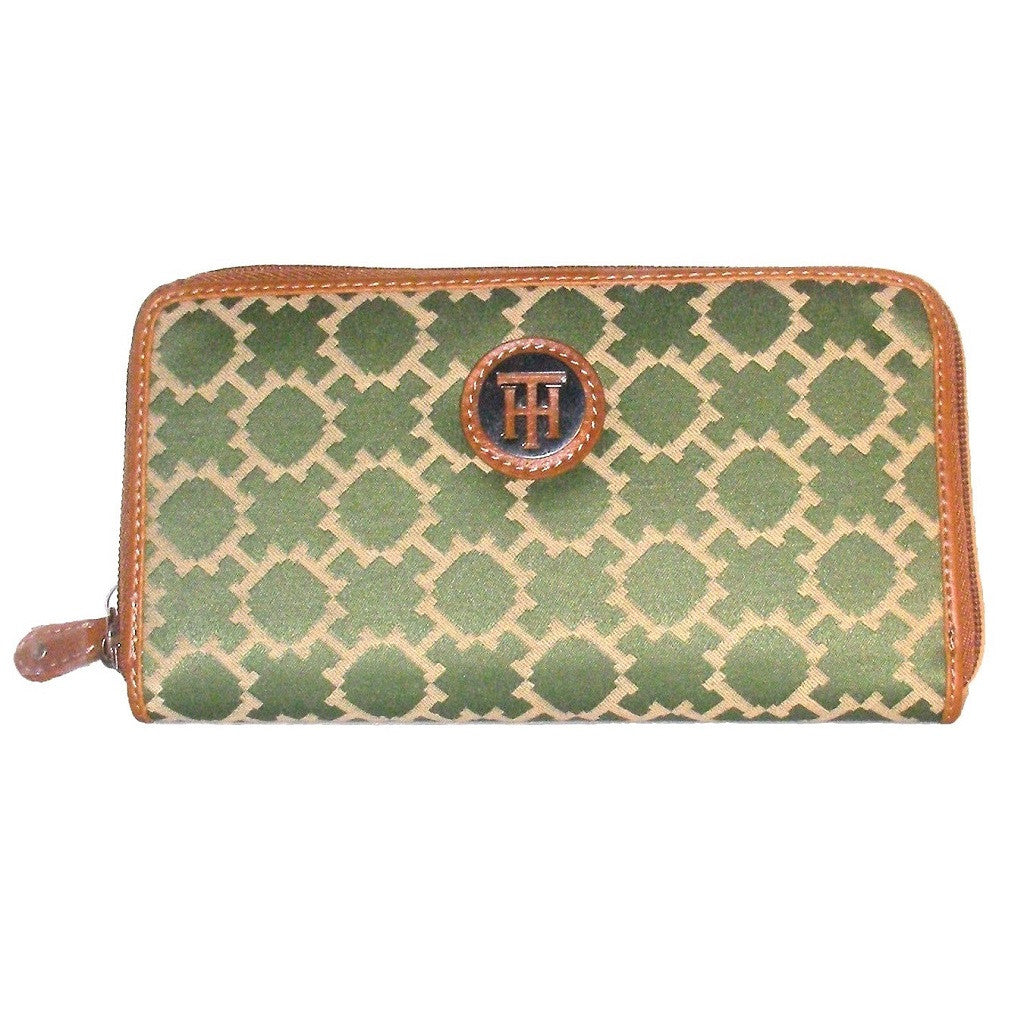 tommy hilfiger clutch wallet