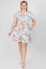 Plus Size Tropical Bloom Short Sleeve Loose Fitted Dress with Pockets