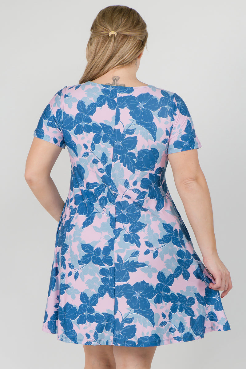 Plus Size Tropical Bloom Short Sleeve Loose Fitted Dress with Pockets